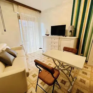 Duca A Per 4 Persone Giardino Vista Mare Gorgeous 1 Bed Flat With Garden! Sanremo